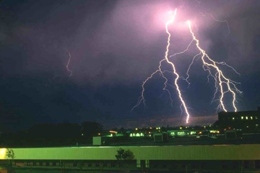 cloud to ground lightning